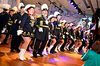03 BordfAMaB 2025-03-01 03  Am Nekelsamstag - ein Highlight - Es ist UNSER Tag. Um acht Uhr in der Früh werden mir Böllerschüssen am WYNDHAM Hotel Duisburger Hof geweckt. Gut gefrühstückt fahren wir nach Marxloh. Dort beginnt in diesem Jahr am neuen Tag zur neuen Uhrzeit der Kinderkarnevalszug Richtung Hamborn. Nach dem Umzug noch kurz der Empfang in der Hamborner Sparkassenfiliale und dann gehts noch weiter mit Terminen. Abends dann zum Bordfest der KG Alle Mann an Bord und danach zur Prunksitzung der KG Rot-Gold Laar. : DVPJ, Holger II, Kinderprinz Phil II., Prinzessin, Mia I., Prinzessin Mia I., HDK, Duisburg, Karneval, Helau, Tollität, Event, Session 2024, Session 2025, Hauptausschuss, Gemeinschaft, Hauptausschuss Karneval Duisburg, Duisburg ist echt