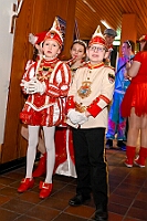 03 BordfAMaB 2025-03-01 08  Am Nekelsamstag - ein Highlight - Es ist UNSER Tag. Um acht Uhr in der Früh werden mir Böllerschüssen am WYNDHAM Hotel Duisburger Hof geweckt. Gut gefrühstückt fahren wir nach Marxloh. Dort beginnt in diesem Jahr am neuen Tag zur neuen Uhrzeit der Kinderkarnevalszug Richtung Hamborn. Nach dem Umzug noch kurz der Empfang in der Hamborner Sparkassenfiliale und dann gehts noch weiter mit Terminen. Abends dann zum Bordfest der KG Alle Mann an Bord und danach zur Prunksitzung der KG Rot-Gold Laar. : DVPJ, Holger II, Kinderprinz Phil II., Prinzessin, Mia I., Prinzessin Mia I., HDK, Duisburg, Karneval, Helau, Tollität, Event, Session 2024, Session 2025, Hauptausschuss, Gemeinschaft, Hauptausschuss Karneval Duisburg, Duisburg ist echt