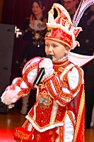 03 BordfAMaB 2025-03-01 14  Am Nekelsamstag - ein Highlight - Es ist UNSER Tag. Um acht Uhr in der Früh werden mir Böllerschüssen am WYNDHAM Hotel Duisburger Hof geweckt. Gut gefrühstückt fahren wir nach Marxloh. Dort beginnt in diesem Jahr am neuen Tag zur neuen Uhrzeit der Kinderkarnevalszug Richtung Hamborn. Nach dem Umzug noch kurz der Empfang in der Hamborner Sparkassenfiliale und dann gehts noch weiter mit Terminen. Abends dann zum Bordfest der KG Alle Mann an Bord und danach zur Prunksitzung der KG Rot-Gold Laar. : DVPJ, Holger II, Kinderprinz Phil II., Prinzessin, Mia I., Prinzessin Mia I., HDK, Duisburg, Karneval, Helau, Tollität, Event, Session 2024, Session 2025, Hauptausschuss, Gemeinschaft, Hauptausschuss Karneval Duisburg, Duisburg ist echt