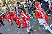 Rosenmontag 2025-03-03 058  Unser Rosenmontag 2025 - Nicht ganz so früh wie wir wird Prinz Holger II. geweckt, mit Böllerschüssen die vor dem IntercityHotel über den Bahnhofsvorplatz donnern. Danach geht es dann zum Prinzenfrühstück zum OB Sören Link ins Rathaus. Mit einer Stunde Verspätung rollt der Rosenmontagszug um 14:11 Uhr dann endlich los. Mit einem riesiger Jubelsturm empfängt uns das Publikum auf dem Opernplatz. Dann kommt die After-Zug-Party. Ein letztes Mal machen wir unser Programm. Jetzt kommt der Zeitpunkt unserer Verabschiedung, nochmal Jubel und dann ist Schluß. : DVPJ, Holger II, Kinderprinz Phil II., Prinzessin, Mia I., Prinzessin Mia I., HDK, Duisburg, Karneval, Helau, Tollität, Event, Session 2024, Session 2025, Hauptausschuss, Gemeinschaft, Hauptausschuss Karneval Duisburg, Duisburg ist echt