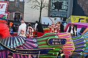 Rosenmontag 2025-03-03 072  Unser Rosenmontag 2025 - Nicht ganz so früh wie wir wird Prinz Holger II. geweckt, mit Böllerschüssen die vor dem IntercityHotel über den Bahnhofsvorplatz donnern. Danach geht es dann zum Prinzenfrühstück zum OB Sören Link ins Rathaus. Mit einer Stunde Verspätung rollt der Rosenmontagszug um 14:11 Uhr dann endlich los. Mit einem riesiger Jubelsturm empfängt uns das Publikum auf dem Opernplatz. Dann kommt die After-Zug-Party. Ein letztes Mal machen wir unser Programm. Jetzt kommt der Zeitpunkt unserer Verabschiedung, nochmal Jubel und dann ist Schluß. : DVPJ, Holger II, Kinderprinz Phil II., Prinzessin, Mia I., Prinzessin Mia I., HDK, Duisburg, Karneval, Helau, Tollität, Event, Session 2024, Session 2025, Hauptausschuss, Gemeinschaft, Hauptausschuss Karneval Duisburg, Duisburg ist echt