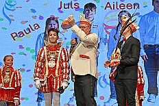 Kuerung Steinhof 2026-01-04 022  Unsere Kürung - Premiere - Im so genannten „Gürzenich“ von Duisburg, dem Steinhof in Huckingen fand am Sonntag, 4. Januar 2026, zum ersten Mal die Kürung einer Kinderprinzencrew statt. Wir sind nun als Prinz Juls I., Prinzessin Aileen I. mit Hofmarschall Sami und Pagin Paula der Stadt Duisburg 2026 inthronisiert. : DVPJ, Holger II, Kinderprinz Phil II., Prinzessin, Mia I., Prinzessin Mia I., HDK, Duisburg, Karneval, Helau, Tollität, Event, Session 2024, Session 2025, Hauptausschuss, Gemeinschaft, Hauptausschuss Karneval Duisburg, Duisburg ist echt