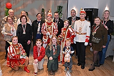 Kuerung Steinhof 2026-01-04 095  Unsere Kürung - Premiere - Im so genannten „Gürzenich“ von Duisburg, dem Steinhof in Huckingen fand am Sonntag, 4. Januar 2026, zum ersten Mal die Kürung einer Kinderprinzencrew statt. Wir sind nun als Prinz Juls I., Prinzessin Aileen I. mit Hofmarschall Sami und Pagin Paula der Stadt Duisburg 2026 inthronisiert. : DVPJ, Holger II, Kinderprinz Phil II., Prinzessin, Mia I., Prinzessin Mia I., HDK, Duisburg, Karneval, Helau, Tollität, Event, Session 2024, Session 2025, Hauptausschuss, Gemeinschaft, Hauptausschuss Karneval Duisburg, Duisburg ist echt
