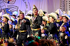 01 Damens AMaB 2026- 02-02 05  Sonntags Tour, 1. Februar - Am Sonntagvormittag, Damensitzung, war unser 1. Heimspiel bei den » Blauen Jungs « in der Aula vom Reinhard-und-Max-Mannesmann-Gymnasium. Danach in die 5. Etage vom IntercityHotel, 77 Jahre Rote Funken werden dort gefeiert. Später und der Gnadenkirche in Neumühl feierten die Senioren Karneval. Weiter ging es dann in der Rheinhausenhalle mit der Damensitzung von Rot-Weiß. Im Steinhof stand dann die Kindersitzung von den Musketieren auf dem Programm. Zum späten Nachmittag ging es dann etwas kleiner zu, Tanztee der SPD Großenbaum/Rahm im Coupe 1900. : DVPJ, Toni I, Kinderprinz Juls I., Juls I., Prinzessin, Aileen I., Prinzessin Aileen I., HDK, Duisburg, Karneval, Helau, Tollität, Event, Session 2025, Session 2026, Hauptausschuss, Gemeinschaft, Hauptausschuss Karneval Duisburg, Duisburg ist echt