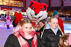 01 KarnevalOnIce 2026-02-06 16  alleato Arena und Ordensessen - Am späten Freitagnachmittag hieß es zum 4. Mal „Karneval on Ice“ . Nach der Premiere 2023 ist diese Veranstaltung weiterhin beliebt.  Das (Spaß)Eishockeyspiel der Teams Karneval vs. Stadt Duisburg endete 10:10. Nach diesem Besuch waren noch bei der Ehrengarde, diese hat den „Großen Orden“ an Joachim Loosen verliehen. : DVPJ, Toni I, Kinderprinz Juls I., Juls I., Prinzessin, Aileen I., Prinzessin Aileen I., HDK, Duisburg, Karneval, Helau, Tollität, Event, Session 2025, Session 2026, Hauptausschuss, Gemeinschaft, Hauptausschuss Karneval Duisburg, Duisburg ist echt