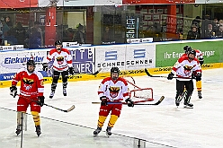 01 KarnevalOnIce 2026-02-06 43  alleato Arena und Ordensessen - Am späten Freitagnachmittag hieß es zum 4. Mal „Karneval on Ice“ . Nach der Premiere 2023 ist diese Veranstaltung weiterhin beliebt.  Das (Spaß)Eishockeyspiel der Teams Karneval vs. Stadt Duisburg endete 10:10. Nach diesem Besuch waren noch bei der Ehrengarde, diese hat den „Großen Orden“ an Joachim Loosen verliehen. : DVPJ, Toni I, Kinderprinz Juls I., Juls I., Prinzessin, Aileen I., Prinzessin Aileen I., HDK, Duisburg, Karneval, Helau, Tollität, Event, Session 2025, Session 2026, Hauptausschuss, Gemeinschaft, Hauptausschuss Karneval Duisburg, Duisburg ist echt