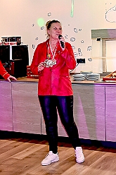 Prinzenem Intercity 2026- 02-10 06  Mal nicht wie immer - Eigentlich ist es Tradition der Roten Funken zu ihrem Prinzenempfang am Mittwoch vor Altweiber zu bitten. Dieses Jahr wurden im IntercityHotel die Tollitätten unvermeidbar einen Tag vorher : DVPJ, Toni I, Kinderprinz Juls I., Juls I., Prinzessin, Aileen I., Prinzessin Aileen I., HDK, Duisburg, Karneval, Helau, Tollität, Event, Session 2025, Session 2026, Hauptausschuss, Gemeinschaft, Hauptausschuss Karneval Duisburg, Duisburg ist echt