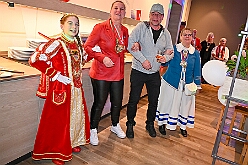 Prinzenem Intercity 2026- 02-10 19  Mal nicht wie immer - Eigentlich ist es Tradition der Roten Funken zu ihrem Prinzenempfang am Mittwoch vor Altweiber zu bitten. Dieses Jahr wurden im IntercityHotel die Tollitätten unvermeidbar einen Tag vorher : DVPJ, Toni I, Kinderprinz Juls I., Juls I., Prinzessin, Aileen I., Prinzessin Aileen I., HDK, Duisburg, Karneval, Helau, Tollität, Event, Session 2025, Session 2026, Hauptausschuss, Gemeinschaft, Hauptausschuss Karneval Duisburg, Duisburg ist echt