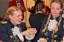 Prinzenem Intercity 2026- 02-10 34  Mal nicht wie immer - Eigentlich ist es Tradition der Roten Funken zu ihrem Prinzenempfang am Mittwoch vor Altweiber zu bitten. Dieses Jahr wurden im IntercityHotel die Tollitätten unvermeidbar einen Tag vorher : DVPJ, Toni I, Kinderprinz Juls I., Juls I., Prinzessin, Aileen I., Prinzessin Aileen I., HDK, Duisburg, Karneval, Helau, Tollität, Event, Session 2025, Session 2026, Hauptausschuss, Gemeinschaft, Hauptausschuss Karneval Duisburg, Duisburg ist echt