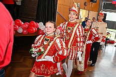 02 EmpfangRathaus 2026- 02-11 04  Mittwochs Tour, 11. Februar - Um 10 Uhr ging es an diesem Tag auf Karnevalsfeier der GGS Tonstraße für uns los. Danach waren dann 2 Termine mit Prinz Toni zusammen, einmal der Rathausempfang in Rheinhausen und das Wiegen bei der DEKRA. Am Nachmittag standen 3 Seniorenkarnevaslfeiern an, bei Casa Mia in Röttgersbach und den Hewag-Zentren Hufstraße und Brauerstraße. Nach dem Kurzbesuch bei den Lebensräumen Duisburg ging es in den Steinhof zum Abend für den Bürger des Jahres. : DVPJ, Toni I, Kinderprinz Juls I., Juls I., Prinzessin, Aileen I., Prinzessin Aileen I., HDK, Duisburg, Karneval, Helau, Tollität, Event, Session 2025, Session 2026, Hauptausschuss, Gemeinschaft, Hauptausschuss Karneval Duisburg, Duisburg ist echt