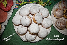 03 DEKRA PrWiegen 2026- 02-11 01  Mittwochs Tour, 11. Februar - Um 10 Uhr ging es an diesem Tag auf Karnevalsfeier der GGS Tonstraße für uns los. Danach waren dann 2 Termine mit Prinz Toni zusammen, einmal der Rathausempfang in Rheinhausen und das Wiegen bei der DEKRA. Am Nachmittag standen 3 Seniorenkarnevaslfeiern an, bei Casa Mia in Röttgersbach und den Hewag-Zentren Hufstraße und Brauerstraße. Nach dem Kurzbesuch bei den Lebensräumen Duisburg ging es in den Steinhof zum Abend für den Bürger des Jahres. : DVPJ, Toni I, Kinderprinz Juls I., Juls I., Prinzessin, Aileen I., Prinzessin Aileen I., HDK, Duisburg, Karneval, Helau, Tollität, Event, Session 2025, Session 2026, Hauptausschuss, Gemeinschaft, Hauptausschuss Karneval Duisburg, Duisburg ist echt