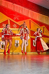 03 Prunks RG Laar 2026- 02-14 10  Samstags Tour, 14. Februar - Nach dem Kinderkarnevalszug hatten wir an diesem Samstag noch 3 Termine. Zuerst waren wir zum Seniorenkarneval im CURATA Haus in Dinslaken Hiesfeld. Am Abend ging es zum letzten Mal bei unseren » Blauen Jungs « auf die Bühne. Und auch zum letzten Mal hieß es Helau bei der KG Rot-Gold Laar. : DVPJ, Toni I, Kinderprinz Juls I., Juls I., Prinzessin, Aileen I., Prinzessin Aileen I., HDK, Duisburg, Karneval, Helau, Tollität, Event, Session 2025, Session 2026, Hauptausschuss, Gemeinschaft, Hauptausschuss Karneval Duisburg, Duisburg ist echt