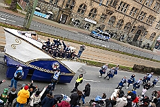 02 Der Zug 2026- 02-14 12  Unser Tag - ein schöner Tag - Es war 8 Uhr in der Früh als wir am Samstagmorgen, 14. Februar, als wir mit Musik am WYNDHAM Hotel Duisburger Hof geweckt wurden. Danach ging es dann nach Hamborn wo „unser“ Kinderkarnevalszug pünktlich um 11:11 Uhr startete. Zu Mittagszeit gab es dann anschließend eine Empfang für uns und die Teneriffa Delegation. : DVPJ, Toni I, Kinderprinz Juls I., Juls I., Prinzessin, Aileen I., Prinzessin Aileen I., HDK, Duisburg, Karneval, Helau, Tollität, Event, Session 2025, Session 2026, Hauptausschuss, Gemeinschaft, Hauptausschuss Karneval Duisburg, Duisburg ist echt