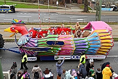 02 Der Zug 2026- 02-14 18  Unser Tag - ein schöner Tag - Es war 8 Uhr in der Früh als wir am Samstagmorgen, 14. Februar, als wir mit Musik am WYNDHAM Hotel Duisburger Hof geweckt wurden. Danach ging es dann nach Hamborn wo „unser“ Kinderkarnevalszug pünktlich um 11:11 Uhr startete. Zu Mittagszeit gab es dann anschließend eine Empfang für uns und die Teneriffa Delegation. : DVPJ, Toni I, Kinderprinz Juls I., Juls I., Prinzessin, Aileen I., Prinzessin Aileen I., HDK, Duisburg, Karneval, Helau, Tollität, Event, Session 2025, Session 2026, Hauptausschuss, Gemeinschaft, Hauptausschuss Karneval Duisburg, Duisburg ist echt