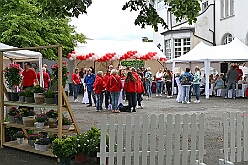 Mercuralia 2025-05-17 13  Maifest 2025 - Am Samstag dem 17. Mai besuchten wir das MERCURALIA der Römergarde in Dinslaken. Es war die XVII. Auflage und wie in jedem Jahr war die Kinderprinzencrew der Glücksbringer bei der Blumen-Frühlingsverlosung. : DVPJ, Holger II, Kinderprinz Phil II., Prinzessin, Mia I., Prinzessin Mia I., HDK, Duisburg, Karneval, Helau, Tollität, Event, Session 2024, Session 2025, Hauptausschuss, Gemeinschaft, Hauptausschuss Karneval Duisburg, Duisburg ist echt