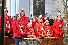 01 AuftaktNordVer 2025-11-07 07  Langer Samstag, der 8. November  - Am Samstagmorgen stand in der Abteikirche der karnevalistische Gottesdienst in Hamborm an. Mit eine kleinen Umzug ging’ s zum dortigen Rathaus. Karnevalsauftakt der Nordvereine. Am frühen Abend dann in Laar zu Rot-Goldenen KG und später zur Party zum Hoppeditzerwachen bei der KG Sonniger Süden. : DVPJ, Holger II, Kinderprinz Phil II., Prinzessin, Mia I., Prinzessin Mia I., HDK, Duisburg, Karneval, Helau, Tollität, Event, Session 2024, Session 2025, Hauptausschuss, Gemeinschaft, Hauptausschuss Karneval Duisburg, Duisburg ist echt