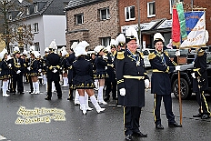 01 Biwak AMaB 2025-11-09 01  Biwak und Hoppeditzerwachen im Süden - Am Sonntagmorgen 9. November eröffnete die KG Alle Mann an Bord - die »Blauen Jungs« 1955 e.V. die neue Session mit ihrem traditionellen Biwak. Das erste große Heimspiel für uns. Nach gutem Brauch wurde uns auch dann noch ein Weckmann überreicht. Danach noch ein bisschen weiter in Richtung Süden, die KG Südstern feierte in Serm ihrHoppeditzerwachen. : DVPJ, Holger II, Kinderprinz Phil II., Prinzessin, Mia I., Prinzessin Mia I., HDK, Duisburg, Karneval, Helau, Tollität, Event, Session 2024, Session 2025, Hauptausschuss, Gemeinschaft, Hauptausschuss Karneval Duisburg, Duisburg ist echt