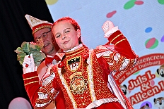 Kuerung Steinhof 2026-01-04 034  Unsere Kürung - Premiere - Im so genannten „Gürzenich“ von Duisburg, dem Steinhof in Huckingen fand am Sonntag, 4. Januar 2026, zum ersten Mal die Kürung einer Kinderprinzencrew statt. Wir sind nun als Prinz Juls I., Prinzessin Aileen I. mit Hofmarschall Sami und Pagin Paula der Stadt Duisburg 2026 inthronisiert. : DVPJ, Holger II, Kinderprinz Phil II., Prinzessin, Mia I., Prinzessin Mia I., HDK, Duisburg, Karneval, Helau, Tollität, Event, Session 2024, Session 2025, Hauptausschuss, Gemeinschaft, Hauptausschuss Karneval Duisburg, Duisburg ist echt