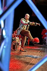 Kuerung Steinhof 2026-01-04 074  Unsere Kürung - Premiere - Im so genannten „Gürzenich“ von Duisburg, dem Steinhof in Huckingen fand am Sonntag, 4. Januar 2026, zum ersten Mal die Kürung einer Kinderprinzencrew statt. Wir sind nun als Prinz Juls I., Prinzessin Aileen I. mit Hofmarschall Sami und Pagin Paula der Stadt Duisburg 2026 inthronisiert. : DVPJ, Holger II, Kinderprinz Phil II., Prinzessin, Mia I., Prinzessin Mia I., HDK, Duisburg, Karneval, Helau, Tollität, Event, Session 2024, Session 2025, Hauptausschuss, Gemeinschaft, Hauptausschuss Karneval Duisburg, Duisburg ist echt