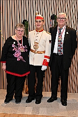 Kuerung Steinhof 2026-01-04 116  Unsere Kürung - Premiere - Im so genannten „Gürzenich“ von Duisburg, dem Steinhof in Huckingen fand am Sonntag, 4. Januar 2026, zum ersten Mal die Kürung einer Kinderprinzencrew statt. Wir sind nun als Prinz Juls I., Prinzessin Aileen I. mit Hofmarschall Sami und Pagin Paula der Stadt Duisburg 2026 inthronisiert. : DVPJ, Holger II, Kinderprinz Phil II., Prinzessin, Mia I., Prinzessin Mia I., HDK, Duisburg, Karneval, Helau, Tollität, Event, Session 2024, Session 2025, Hauptausschuss, Gemeinschaft, Hauptausschuss Karneval Duisburg, Duisburg ist echt