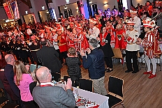 Empfang Toni I 2026-01-11 15  Empfang se. Tollität Prinz Toni I. - IEmpfang se. Tollität Prinz Toni I.
Im Steinhof in Huckingen bat traditionsgemäß einen Tag nach seiner Ernennung zum Prinz Karneval der Stadt Duisburg, Toni I. zum Empfang. Nicht nur Family and Friends und der HDK-Förderkreis kamen zum Gratulieren, sondern  Bastian I. und Steffen I. des KGK aus Moers. Ein buntes Rahmenprogramm, u. a. gestaltet von Duisburger Garde- und Showtänzen, rundeten den Abend ab. : DVPJ, no.6207 Press D, Toni I, Kinderprinz Juls I., Juls I., Prinzessin, Aileen I., Prinzessin Aileen I., HDK, Duisburg, Karneval, Helau, Tollität, Event, Session 2025, Session 2026, Hauptausschuss, Gemeinschaft, Hauptausschuss Karneval Duisburg, Duisburg ist echt