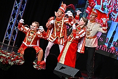 Empfang Toni I 2026-01-11 26  Empfang se. Tollität Prinz Toni I. - IEmpfang se. Tollität Prinz Toni I.
Im Steinhof in Huckingen bat traditionsgemäß einen Tag nach seiner Ernennung zum Prinz Karneval der Stadt Duisburg, Toni I. zum Empfang. Nicht nur Family and Friends und der HDK-Förderkreis kamen zum Gratulieren, sondern  Bastian I. und Steffen I. des KGK aus Moers. Ein buntes Rahmenprogramm, u. a. gestaltet von Duisburger Garde- und Showtänzen, rundeten den Abend ab. : DVPJ, no.6207 Press D, Toni I, Kinderprinz Juls I., Juls I., Prinzessin, Aileen I., Prinzessin Aileen I., HDK, Duisburg, Karneval, Helau, Tollität, Event, Session 2025, Session 2026, Hauptausschuss, Gemeinschaft, Hauptausschuss Karneval Duisburg, Duisburg ist echt