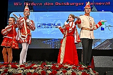 Empfang Toni I 2026-01-11 29  Empfang se. Tollität Prinz Toni I. - IEmpfang se. Tollität Prinz Toni I.
Im Steinhof in Huckingen bat traditionsgemäß einen Tag nach seiner Ernennung zum Prinz Karneval der Stadt Duisburg, Toni I. zum Empfang. Nicht nur Family and Friends und der HDK-Förderkreis kamen zum Gratulieren, sondern  Bastian I. und Steffen I. des KGK aus Moers. Ein buntes Rahmenprogramm, u. a. gestaltet von Duisburger Garde- und Showtänzen, rundeten den Abend ab. : DVPJ, no.6207 Press D, Toni I, Kinderprinz Juls I., Juls I., Prinzessin, Aileen I., Prinzessin Aileen I., HDK, Duisburg, Karneval, Helau, Tollität, Event, Session 2025, Session 2026, Hauptausschuss, Gemeinschaft, Hauptausschuss Karneval Duisburg, Duisburg ist echt