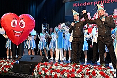 Empfang Toni I 2026-01-11 46  Empfang se. Tollität Prinz Toni I. - IEmpfang se. Tollität Prinz Toni I.
Im Steinhof in Huckingen bat traditionsgemäß einen Tag nach seiner Ernennung zum Prinz Karneval der Stadt Duisburg, Toni I. zum Empfang. Nicht nur Family and Friends und der HDK-Förderkreis kamen zum Gratulieren, sondern  Bastian I. und Steffen I. des KGK aus Moers. Ein buntes Rahmenprogramm, u. a. gestaltet von Duisburger Garde- und Showtänzen, rundeten den Abend ab. : DVPJ, no.6207 Press D, Toni I, Kinderprinz Juls I., Juls I., Prinzessin, Aileen I., Prinzessin Aileen I., HDK, Duisburg, Karneval, Helau, Tollität, Event, Session 2025, Session 2026, Hauptausschuss, Gemeinschaft, Hauptausschuss Karneval Duisburg, Duisburg ist echt