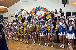 01 KinderpriTerfeen Essesn 2026-01-18 11  Kinderprinzentreffen und Lebenshilfe - Am Sonntagvormittag, 11.11 Uhr, 18.Januar, waren wir in Essen-Bredeney zum Kinderprinzentreffen des Festkomitees Essener Karneval. Von dort ging es in den Steinhof in Huckingen. Hier fand zum 15. Mal die restlos Ausverkaufte Integrative Karnevalssitzung mit Unterstützung des HDK statt.