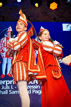 Volksbank 2026-01-22 03  Bei der Volksbank - Im Steinhof in Huckingen veranstaltete die Volksbank Rhein-Ruhr wie im jedem Jahr ihre Karnevalssitzung. Wir, die Kinderprinzencrew, durften wiedermal unser Programm zeigen neben all dem großen Aufgebot aus Köln. : DVPJ, STEFFI Sinz, Toni I, Kinderprinz Juls I., Juls I., Prinzessin, Aileen I., Prinzessin Aileen I., HDK, Duisburg, Karneval, Helau, Tollität, Event, Session 2025, Session 2026, Hauptausschuss, Gemeinschaft, Hauptausschuss Karneval Duisburg, Duisburg ist echt