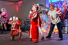 01 PiratenDesSuedens 2026-01-23 01  Tour vom 23. bis 24. Januar - Am Freitag Abend waren wir zur Piratesause 2.0 „Karneval meets Mallorca“. Am nächsten Tag war der erste Termin in der Schauinsland-Reisen-Arena, vor der Begegnung MDV vs. Jahn Regensburg. Danach ging es zur „Jeckenparty“ der Meidericher Jecken. Zurück dann in die City zur Falkstarße, „Prunksitzung“ des Sonnigen Südens. Auf der anderen Rheinseite besuchten wir danach den „Kostünball“ der KG Baerl, obwohl es fast ein Heimspiel war. Zu guter letzt dann zur Überraschung dann zur „Karnevalssitzung“ der Rot-Weißen  Alt-Walsum in die Stadthalle in Walsum.