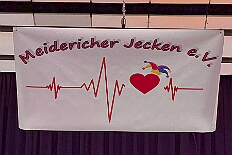 03 MeidericherJecken 2026-01-24 01  Tour vom 23. bis 24. Januar - Am Freitag Abend waren wir zur Piratesause 2.0 „Karneval meets Mallorca“. Am nächsten Tag war der erste Termin in der Schauinsland-Reisen-Arena, vor der Begegnung MDV vs. Jahn Regensburg. Danach ging es zur „Jeckenparty“ der Meidericher Jecken. Zurück dann in die City zur Falkstarße, „Prunksitzung“ des Sonnigen Südens. Auf der anderen Rheinseite besuchten wir danach den „Kostünball“ der KG Baerl, obwohl es fast ein Heimspiel war. Zu guter letzt dann zur Überraschung dann zur „Karnevalssitzung“ der Rot-Weißen  Alt-Walsum in die Stadthalle in Walsum.