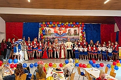 01 KinderrPriTreff KRE 2026-01-25 11  Sonntag der 25. Januar  -en Sonntag begannen wir morgens beim Kinderprinzentreffen NRW  in Krefeld von der KG „Op de Höh“. Von dort ging es dann in den Norden von Duisburg, kurz noch ins Gästebuch des Karnevalsmuseums Eintrag und dann zum Kinderkostümfest der KKG Wehofen im Open Rheins „Zum Johanniter“ in Walsum.