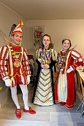 01 KinderrPriTreff KRE 2026-01-25 15  Sonntag der 25. Januar  -en Sonntag begannen wir morgens beim Kinderprinzentreffen NRW  in Krefeld von der KG „Op de Höh“. Von dort ging es dann in den Norden von Duisburg, kurz noch ins Gästebuch des Karnevalsmuseums Eintrag und dann zum Kinderkostümfest der KKG Wehofen im Open Rheins „Zum Johanniter“ in Walsum.