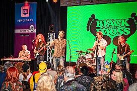 HDK JeckUnterStrom 2026- 28 30  Erst wir - dann Köln - Der kölsche Karneval gab sich im Kultur- und Bürgerzentrum Duisburg-Süd Steinhof Huckingen e.V. die Klinke in die Hand. Wir, mit Prinz Toni I., vertraten standesgemäß den Duisburger Karneval bei der dritten Auflage von „Jeck unter Strom“. : DVPJ, Toni I, Kinderprinz Juls I., Juls I., Prinzessin, Aileen I., Prinzessin Aileen I., HDK, Duisburg, Karneval, Helau, Tollität, Event, Session 2025, Session 2026, Hauptausschuss, Gemeinschaft, Hauptausschuss Karneval Duisburg, Duisburg ist echt