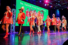 HDK JeckUnterStrom 2026- 28 32  Erst wir - dann Köln - Der kölsche Karneval gab sich im Kultur- und Bürgerzentrum Duisburg-Süd Steinhof Huckingen e.V. die Klinke in die Hand. Wir, mit Prinz Toni I., vertraten standesgemäß den Duisburger Karneval bei der dritten Auflage von „Jeck unter Strom“. : DVPJ, Toni I, Kinderprinz Juls I., Juls I., Prinzessin, Aileen I., Prinzessin Aileen I., HDK, Duisburg, Karneval, Helau, Tollität, Event, Session 2025, Session 2026, Hauptausschuss, Gemeinschaft, Hauptausschuss Karneval Duisburg, Duisburg ist echt