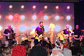 HDK JeckUnterStrom 2026- 28 38  Erst wir - dann Köln - Der kölsche Karneval gab sich im Kultur- und Bürgerzentrum Duisburg-Süd Steinhof Huckingen e.V. die Klinke in die Hand. Wir, mit Prinz Toni I., vertraten standesgemäß den Duisburger Karneval bei der dritten Auflage von „Jeck unter Strom“. : DVPJ, Toni I, Kinderprinz Juls I., Juls I., Prinzessin, Aileen I., Prinzessin Aileen I., HDK, Duisburg, Karneval, Helau, Tollität, Event, Session 2025, Session 2026, Hauptausschuss, Gemeinschaft, Hauptausschuss Karneval Duisburg, Duisburg ist echt