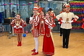 Empf DU Kontor 2026- 01-28 09  Empfang Duisburg Kontor - Traditioneller Prinzenempfang bei Duisburg Kontor im CityPalais. Uwe Kluge, Geschäftsführer von Duisburg Kontor, begrüßte zusammen mit Christoph Späh Stadtprinz Toni I. und die Kinderprinzencrew in der VIP-Lounge des CityPalais.  : DVPJ, Holger II, Kinderprinz Phil II., Prinzessin, Mia I., Prinzessin Mia I., HDK, Duisburg, Karneval, Helau, Tollität, Event, Session 2024, Session 2025, Hauptausschuss, Gemeinschaft, Hauptausschuss Karneval Duisburg, Duisburg ist echt