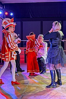 02 Karnevalsp Buddys 2026-01-30 14  Party, Party, Party…. - Am Freitag 30. Januar waren wir zuerst auf der Damenparty von den Marxloher-Jecken in der Unterkirche St. Barbara in Fahrn. Danach ging es in die Eventlocation „BUDDY´S“ in Meiderich, „Karnevals-Party“ mit DJ Holger, der ehemaligen Tollität Holger II. von 2025.