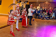 01 Karnevass BG Wanheimero 2026- 01-31 03  Samstags Tour, 31. Januar  -Kurz nach 19 Uhr gegangen wir den Abend in der Gesamtschule an der Falkstraße, mit der Karnevalssitzung der KG Blau-Gold. Danach führte uns der Weg in die Clauberg-Halle in Hamborn. Die 1.Gr. KG Rot-Weiß Hamborn-Marxloh hatte zum „Kostümfest“ geladen. Genau wie danach im Gertrud-Bäumer-Berufskolleg die KG Königreich Duissern. : DVPJ, Toni I, Kinderprinz Juls I., Juls I., Prinzessin, Aileen I., Prinzessin Aileen I., HDK, Duisburg, Karneval, Helau, Tollität, Event, Session 2025, Session 2026, Hauptausschuss, Gemeinschaft, Hauptausschuss Karneval Duisburg, Duisburg ist echt