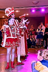 01 Karnevass BG Wanheimero 2026- 01-31 07  Samstags Tour, 31. Januar  -Kurz nach 19 Uhr gegangen wir den Abend in der Gesamtschule an der Falkstraße, mit der Karnevalssitzung der KG Blau-Gold. Danach führte uns der Weg in die Clauberg-Halle in Hamborn. Die 1.Gr. KG Rot-Weiß Hamborn-Marxloh hatte zum „Kostümfest“ geladen. Genau wie danach im Gertrud-Bäumer-Berufskolleg die KG Königreich Duissern. : DVPJ, Toni I, Kinderprinz Juls I., Juls I., Prinzessin, Aileen I., Prinzessin Aileen I., HDK, Duisburg, Karneval, Helau, Tollität, Event, Session 2025, Session 2026, Hauptausschuss, Gemeinschaft, Hauptausschuss Karneval Duisburg, Duisburg ist echt