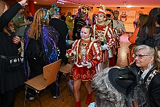 01 Karnevass BG Wanheimero 2026- 01-31 20  Samstags Tour, 31. Januar  -Kurz nach 19 Uhr gegangen wir den Abend in der Gesamtschule an der Falkstraße, mit der Karnevalssitzung der KG Blau-Gold. Danach führte uns der Weg in die Clauberg-Halle in Hamborn. Die 1.Gr. KG Rot-Weiß Hamborn-Marxloh hatte zum „Kostümfest“ geladen. Genau wie danach im Gertrud-Bäumer-Berufskolleg die KG Königreich Duissern. : DVPJ, Toni I, Kinderprinz Juls I., Juls I., Prinzessin, Aileen I., Prinzessin Aileen I., HDK, Duisburg, Karneval, Helau, Tollität, Event, Session 2025, Session 2026, Hauptausschuss, Gemeinschaft, Hauptausschuss Karneval Duisburg, Duisburg ist echt